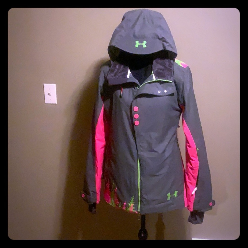 Women’s under armour snowboarding/winter coat